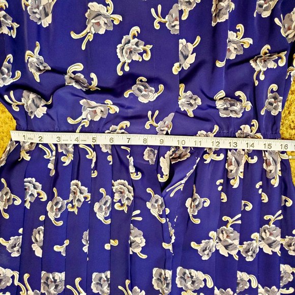 VINTAGE DRAPERS & DAMONS Cottage Core Blue FLORAL Pleated DRESS Long Sleeve SZ M - Picture 16 of 16